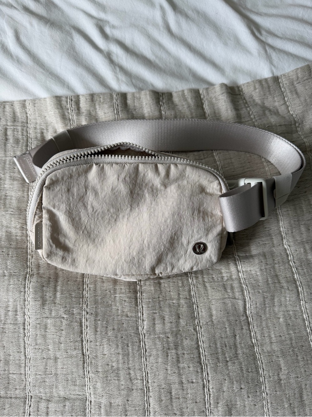 Lululemon Everywhere Belt Bag Fanny Pack - Light Taupe